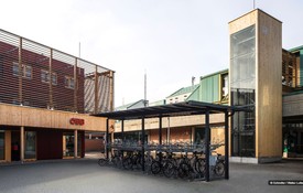 Erster ÖBB-Lift im hybriden Holzschacht