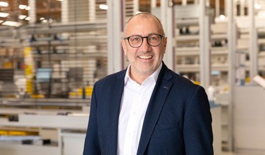 Andreas Kraler zeigt sich zufrieden über das zweithöchste Umsatzergebnis der Hella-Geschichte.