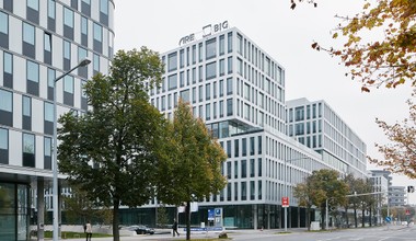 Investitionen in Bildungs- und Verwaltungsbauten treiben die Modernisierung öffentlicher Gebäude und ihrer TGA-Systeme voran.