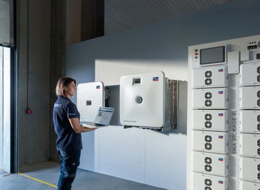 Das XL-Storage-Paket von SMA, hier in der Indoor-Version