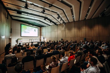 Die heimische Photovoltaik- und Speicherbranche traf sich zum
jährlichen PV-Kongress des Bundesverbands Photovoltaic Austria (PV Austria) in 
Wien