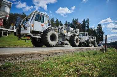 Die Seismik-LKW der OMV fahren groß auf