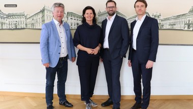 V.l.n.r.: Jürgen Zimmermann (Associate Partner, Drees &amp; Sommer SE), Nicole Rumpler (Geschäftsführerin, Drees &amp; Sommer Österreich), Gerald Herndlhofer (Partner und Geschäftsführer, Drees &amp; Sommer Österreich), Josef Gose (Head of Healthcare, Drees &amp; Sommer Österreich)