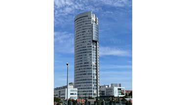 Hochhaus-Fassadensanierung abgeschlossen