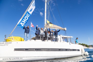 Von 18. bis 22. September 2027 wird der Branchentreff erstmals in der Marina Punat auf der Insel Krk vor Anker gehen.