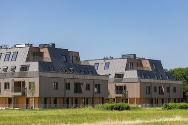 Die zwei Baukörper beherbergen je 13 Eigentumswohnungen 