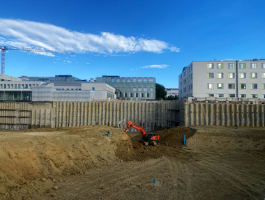 Erdaushub für Ziegelproduktion