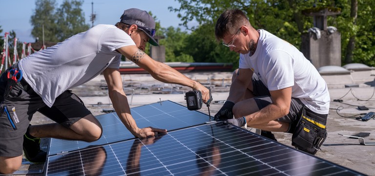 Hansesun realisiert hochwertige PV-Anlagen und Stromspeicher in der gesamten Bodenseeregion