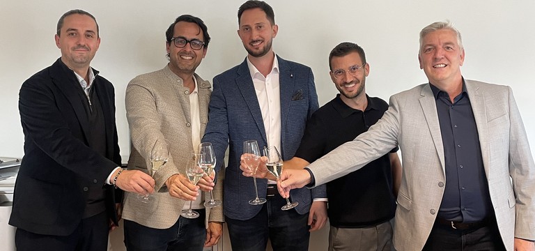 A. Bikic (Tech Dir. Intern. Sunlumo), R. Buchinger (CEO), I.Markovic (Sigenergy), D. Wiesinger (C&I Center) und Ch. Popp (Bgm. Stadl-Paura) 